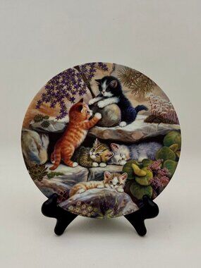 1996 Kahla Germany Jurgen Scholz Kletterei im Steingarten Kitten Collector Plate